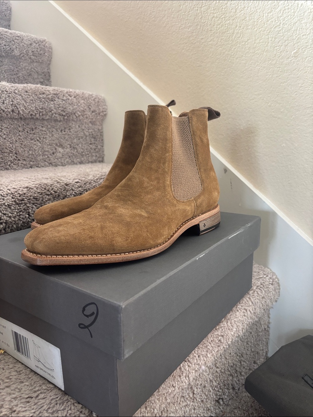 JOHN VARVATOS AMSTERDAM MUSHROOM BROWN SUEDE CHELSEA BOOTS size 8.5 - Picture 2 of 7